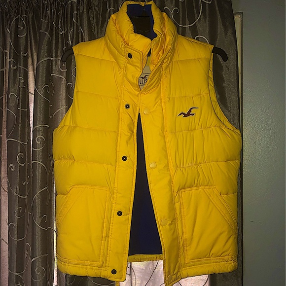 Limited Edition Hollister Yellow-Blue Puffer Vest - Picture 3 of 6